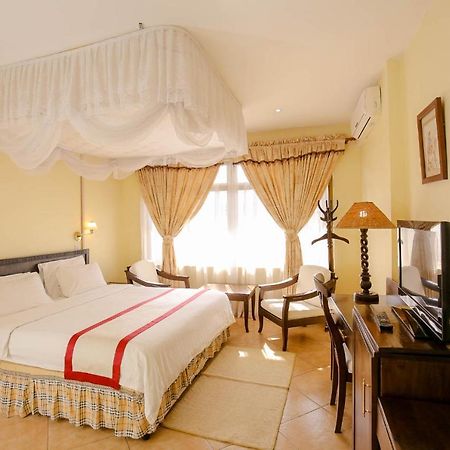New Safari Hotel Аруша Экстерьер фото