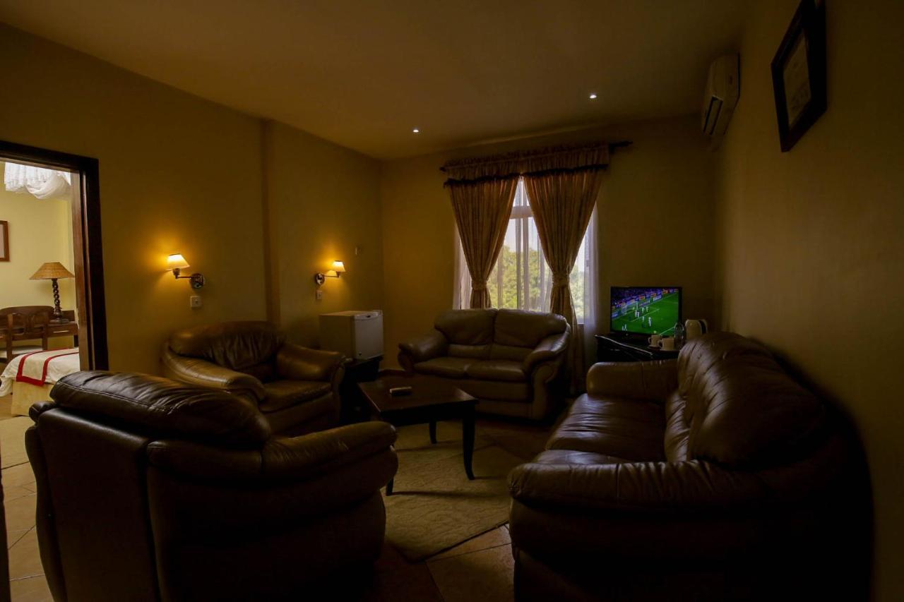 New Safari Hotel Аруша Экстерьер фото