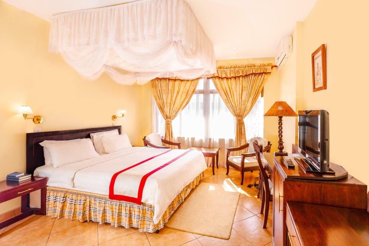 New Safari Hotel Аруша Экстерьер фото